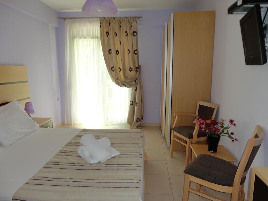 Phoenix Studios Сарти Номер фото